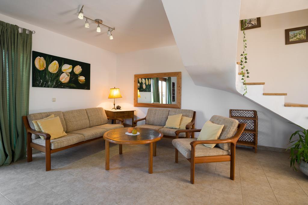 Apartments Tamara Ровинско село Екстериор снимка